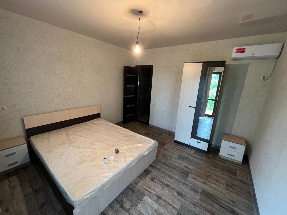 Леон Hotell Gagra Exteriör bild